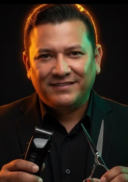 Retrato de David Eduardo Urdaneta, Barbero & Socio Fundador de Gentelman's Club Barber